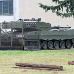 Schwenkflügelgitter auf dem Kampfpanzer Leopard 2 A4 © PzBrig15 Schwenkflügelgitter auf dem Kampfpanzer Leopard 2 A4