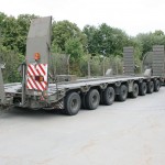 8-achsiger Tiefladeanhänger 55 t für den Straßentransport von Kampfpanzern © PzBrig15 8-achsiger Tiefladeanhänger 55 t