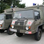 Im Vordergrund ein San Pinzgauer 718 6x6 Turbodiesel. Daneben ein San Pinzgauer 712 6x6 mit Benzinmotor © PzBrig15 San Pinzgauer 718 Turbodiesel und San Pinzgauer 712