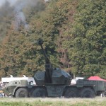 022 - Das System SPGH-M77 Dana kann bis zu 4 Schuss pro Minute abfeuern. Reichweite: 18 km SPGH-M77 Dana