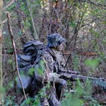 Einer der Scharfschützen des Jägerbataillons Niederösterreich pirscht sich an das Ziel heran © JgB NÖ Scharfschütze des Jägerbataillons Niederösterreich