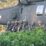 Luftlandung des Jägerbataillons Niederösterreich © oe-news.at Blue Eagle 2011