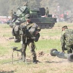 044 - Aufbau einer leichten Fliegerabwehr-Lenkwaffe RBS-70 von Bofors leichte Fliegerabwehr-Lenkwaffe RBS-70 von Bofors