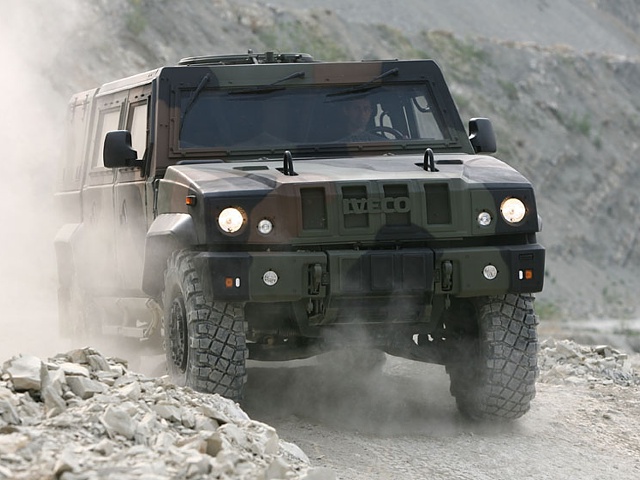 Ивеко LMV Гражданский