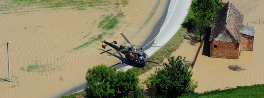 Alouette III des Bundesheeres im Hochwassereinsatz in Bosnien © Bundesheer