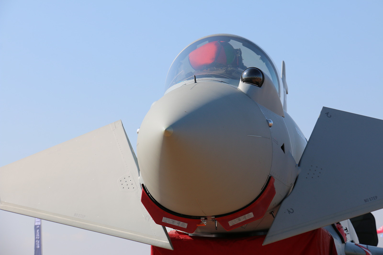 Eurofighter Typhoon FGR.4 mit PIRATE IR-Sensor © Doppeladler.com