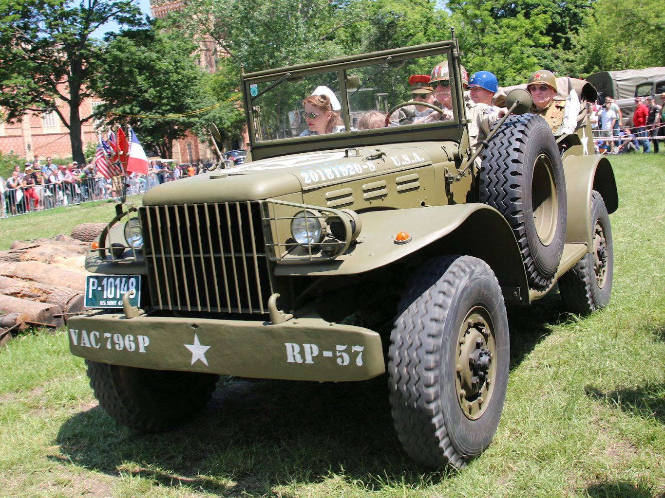 "4 im Jeep" - Dodge WC 56/57 Command Car © Doppeladler.com