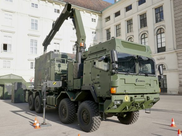 ABC Dekontaminationssystem MAMMUT auf Trägerfahrzeug RMMV MAN HX2 41.545 8x8 BB-MIL © Doppeladler.com