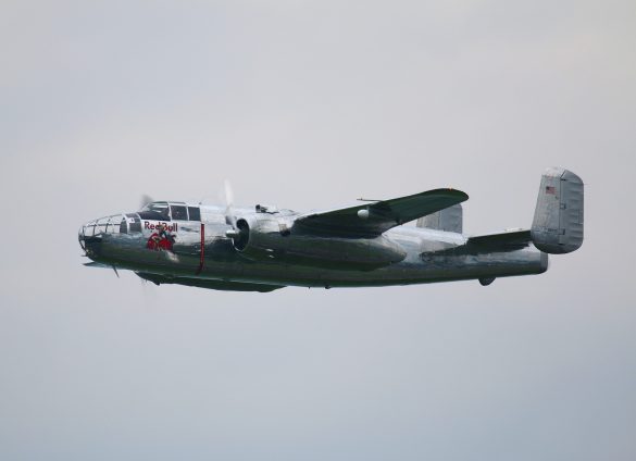 North American B-25J Mitchell 'N6123C' © Doppeladler.com