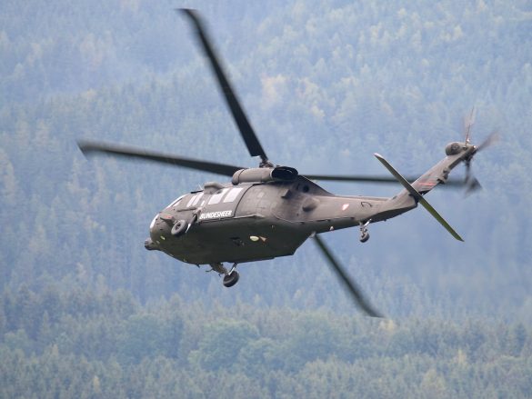 Sikorsky S-70A-42 Black Hawk © Doppeladler.com