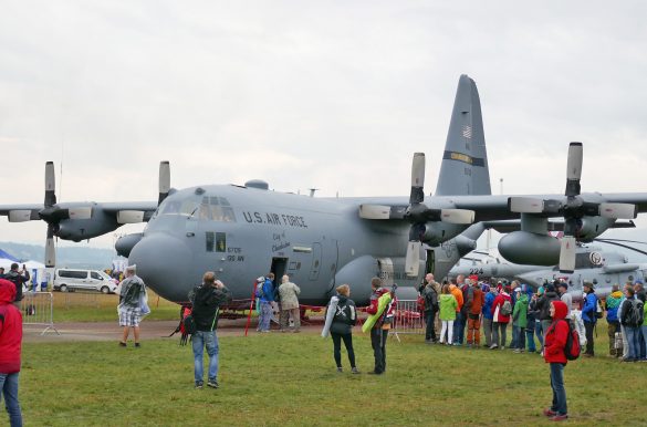 Lockheed C-130H Hercules '95-6709' der USAF © Doppeladler.com