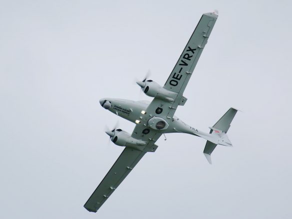Diamond DA 42-MPP Twin Star Aufklärer 'OE-VRX' © Doppeladler.com