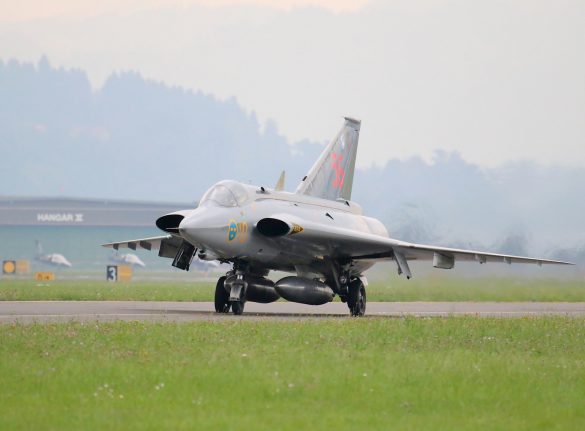 Saab J-35J Draken 'SE-DXR' von Swedish Air Force Historic Flight © Doppeladler.com