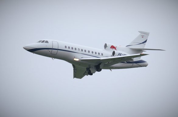 Dassault Aviation Falcon 900EX 'OE-IDM' der Flying Bulls © Doppeladler.com