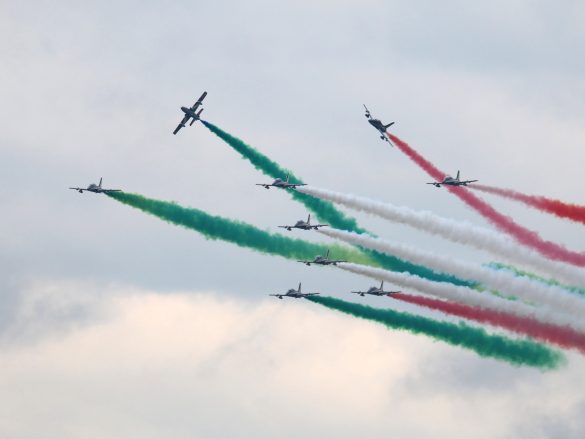 Frecce Tricolori (Aermacchi MB-339 PAN) © Doppeladler.com