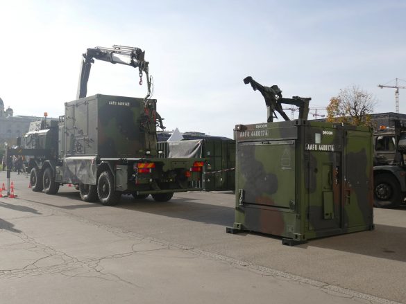 ABC Dekontaminationssystem MAMMUT auf Trägerfahrzeug RMMV MAN HX2 41.545 8x8 BB-MIL © Doppeladler.com