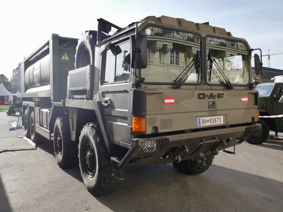 sLKW ÖAF 32.403 VFAEG 8x8 © Doppeladler.com