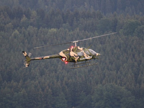 Bell OH-58B Kiowa '3C-OH' © Doppeladler.com