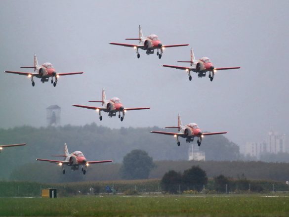 Patrulla Aguila (CASA C-101 Aviojet) © Doppeladler.com