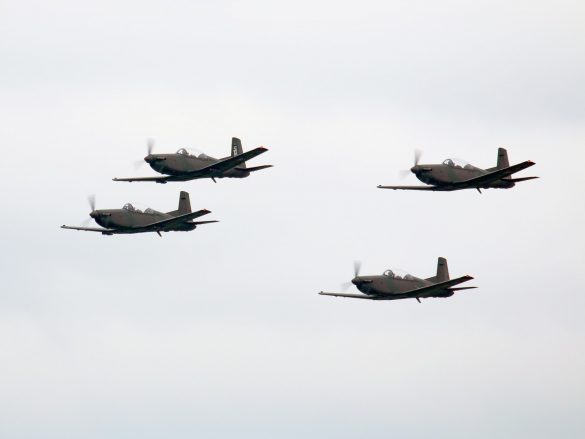 Pilatus PC-7 Turbo Trainer 4er-Formation © Doppeladler.com
