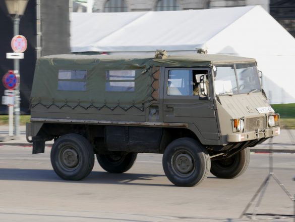 Pinzgauer 710 4x4 © Doppeladler.com