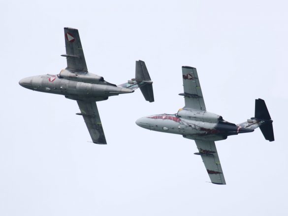 Saab 105 Oe Rotte aus 'RE-25' und 'GD-14' © Doppeladler.com