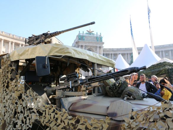Einsatzfahrzeug Puch G SOF "Sandviper" des Jagdkommandos © Doppeladler.com