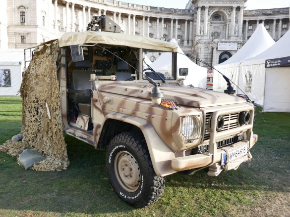Einsatzfahrzeug Puch G SOF "Sandviper" des Jagdkommandos © Doppeladler.com
