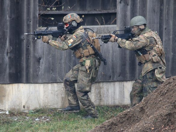 Deutsche Fallschirmjäger © Doppeladler.com