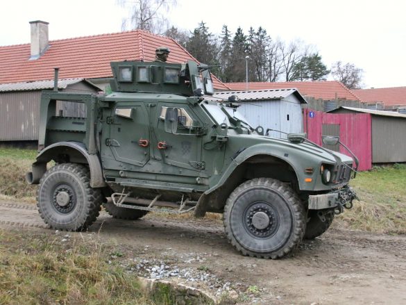 Das Auftauchen der kroatischen M-ATV signalisiert das Eintreffen des Versorgungs-Bataillons © Doppeladler.com