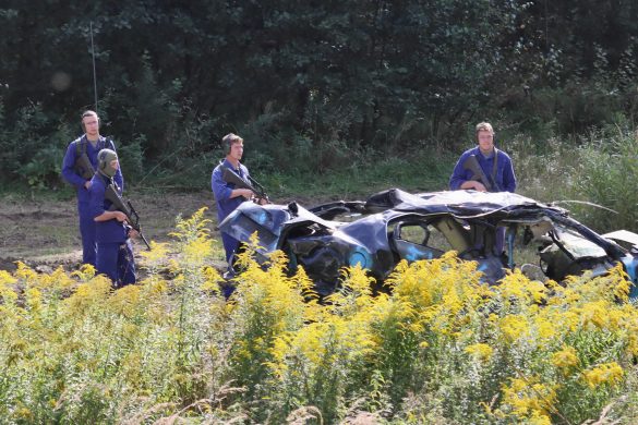 Eine Straßensperre wurde identifiziert. Panzergrenadiere werden mit der Räumung beauftragt © Doppeladler.com
