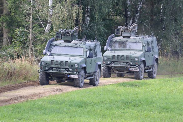 Die GMF Husar werden unter Feuer genommen © Doppeladler.com