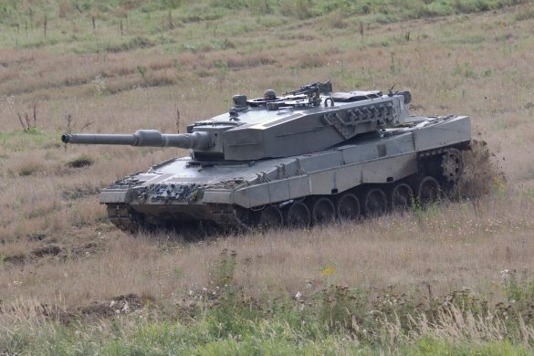 Beweglichkeit, Schutz und Feuerkraft eines Kampfpanzers sind nicht nur bei den viel zitierten Panzerschlachten hilfreich © Doppeladler.com