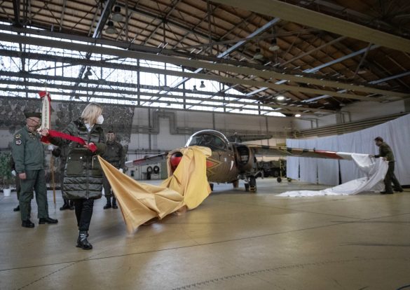 Enthüllung der "Golden Tiger" bei der Fly-Out-Zeremonie am 11.12.2020 © Bundesheer