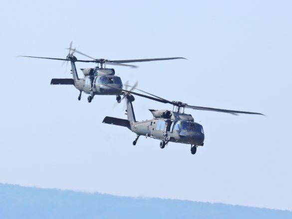 Zwei neue Sikorsky UH-60M Black Hawk der slowakischen Luftstreitkräfte © Doppeladler.com
