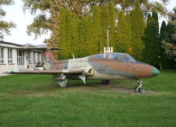 Aero L-29 Delfin - Gateguard am slowakischen Luftwaffenstützpunkt Kuchyňa-Malacky | 3404 © Doppeladler.com