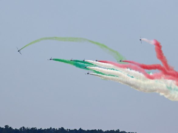 Italienisches Kunstflugteam Frecce Tricolori auf Aermacchi MB-339 PAN © Doppeladler.com