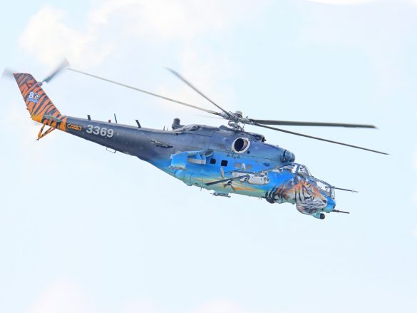Mil Mi-35M Hind im Sonderanstrich "80 Jahre 311th Czechoslovak Bomber Squadron der RAF" | 3369 © Doppeladler.com