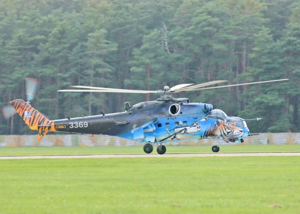 Mil Mi-35M Hind im Sonderanstrich "80 Jahre 311th Czechoslovak Bomber Squadron der RAF" | 3369 © Doppeladler.com