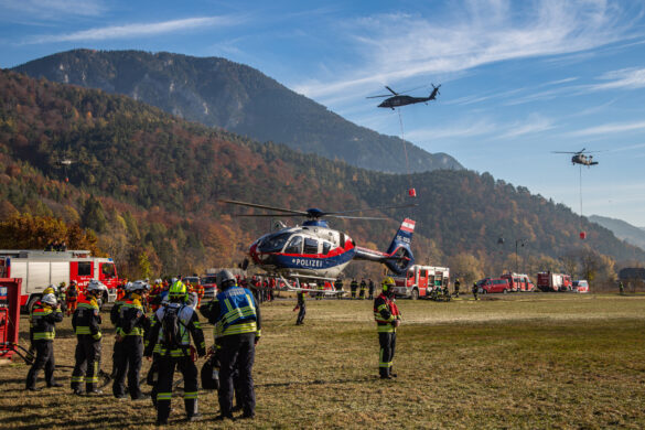 Teamwork am Boden und in der Luft © HeliRescue.at / Lukas Egger