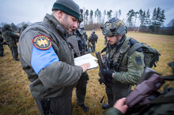 Evaluatoren des OCC E&F Programms begleiten die Übung © Bundesheer