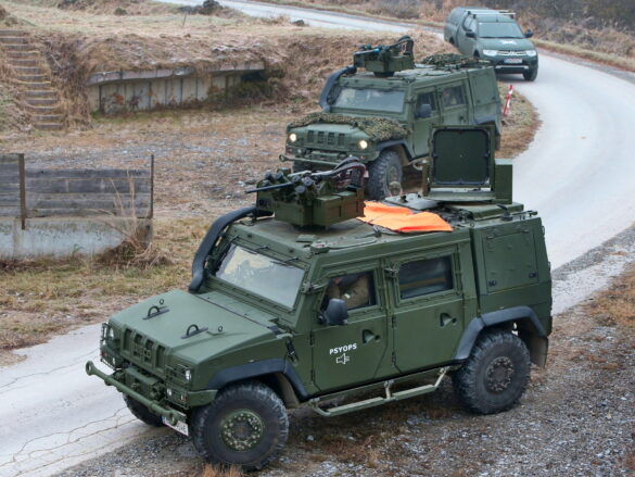 Geschütztes Mehrzweckfahrzeug GMF Husar (Iveco LMV) in der PSYOPS Variante © Bundesheer
