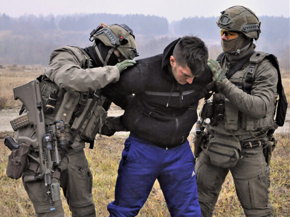 Verhaftung von Redland Unruhestiftern © Bundesheer