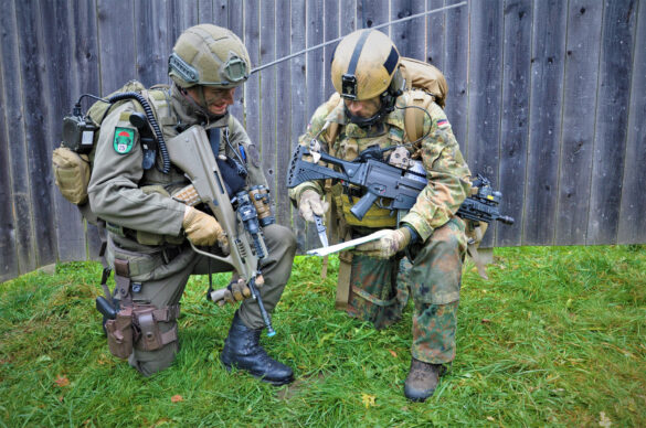 Österreichische und deutsche Fallschirmjäger © Bundesheer