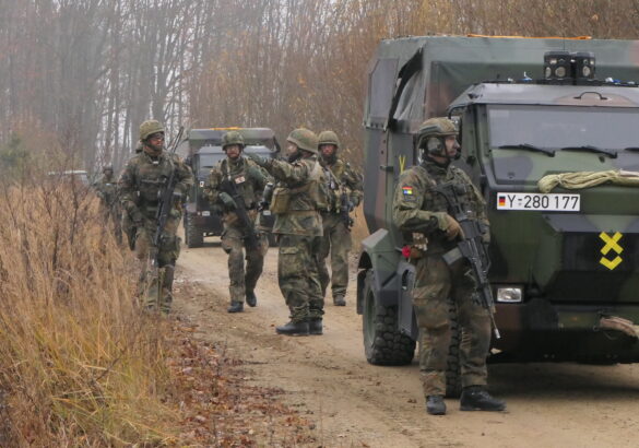 Deutsche Fallschirmjäger mit ihren ESK Mungo © Bundesheer