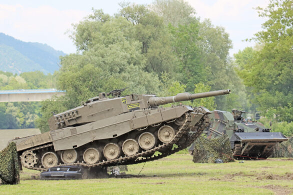 Kampfpanzer Leopard 2A4 © Doppeladler.com