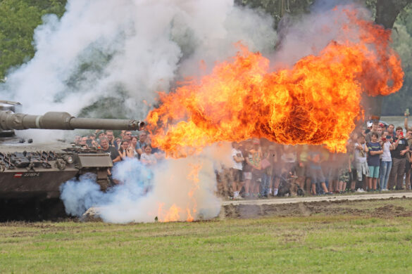 Kampfpanzer Leopard 2A4 © Doppeladler.com