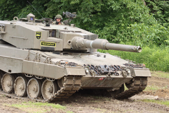 Kampfpanzer Leopard 2A4 © Doppeladler.com