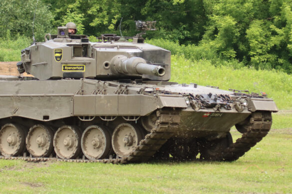 Kampfpanzer Leopard 2A4 © Doppeladler.com