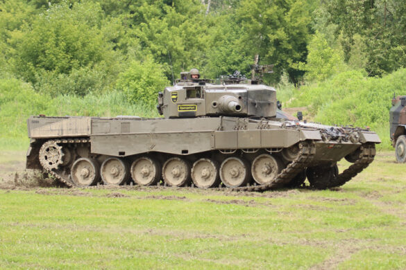 Kampfpanzer Leopard 2A4 © Doppeladler.com